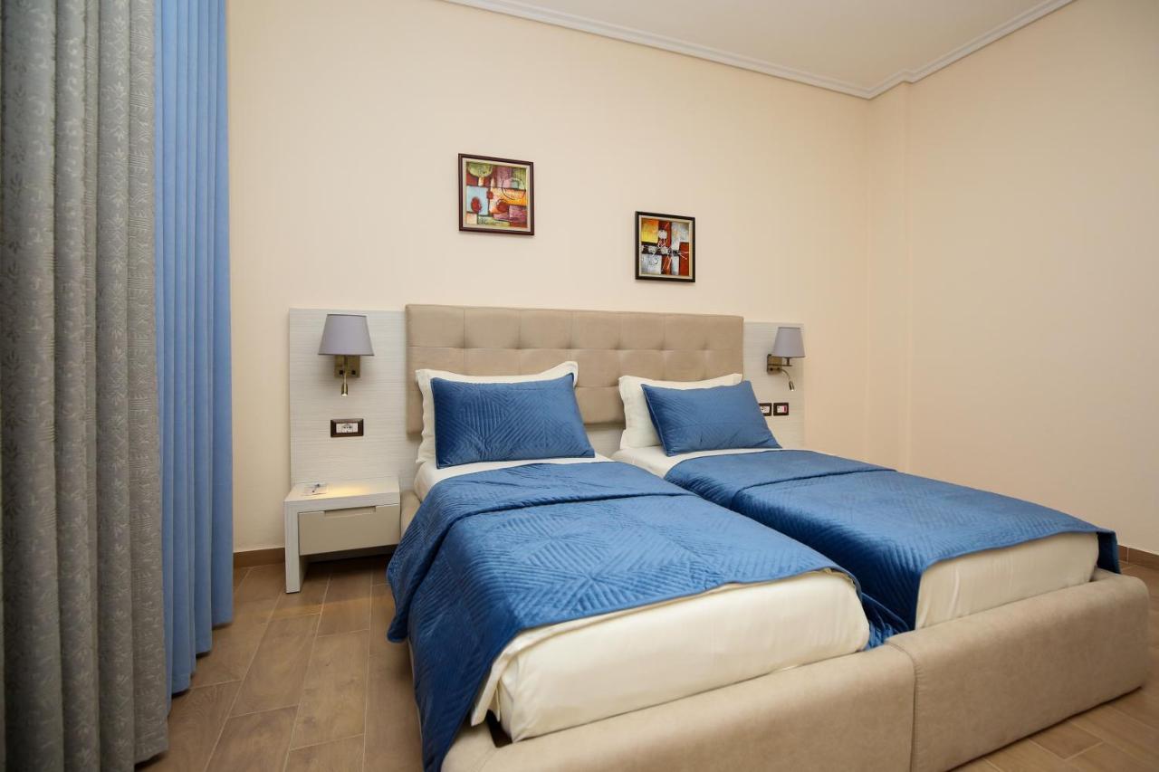 Hotel Vd Roleks Vlorë Habitación foto
