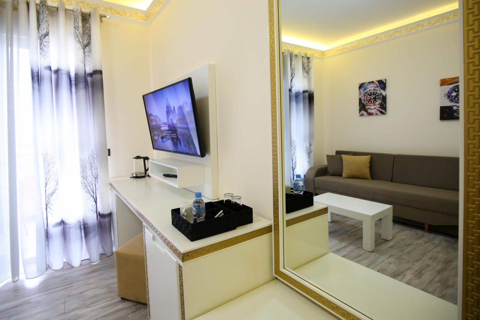 Hotel Vd Roleks Vlorë Habitación foto